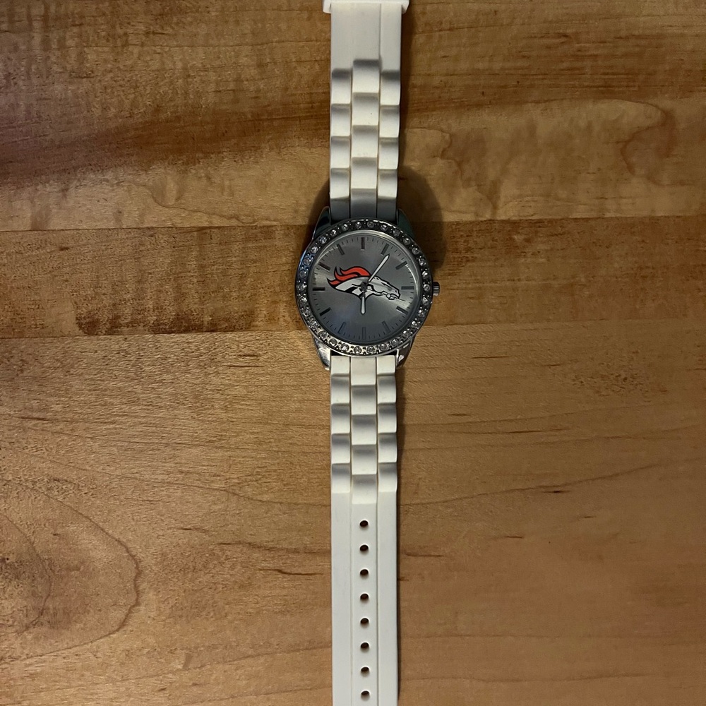 Fossil Broncos Silver Watch with White Strap